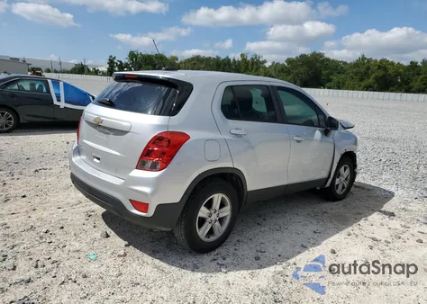 2021 Chevrolet Trax Ls z USA, uszkodzony, nr VIN KL7CJKSB4MB304914